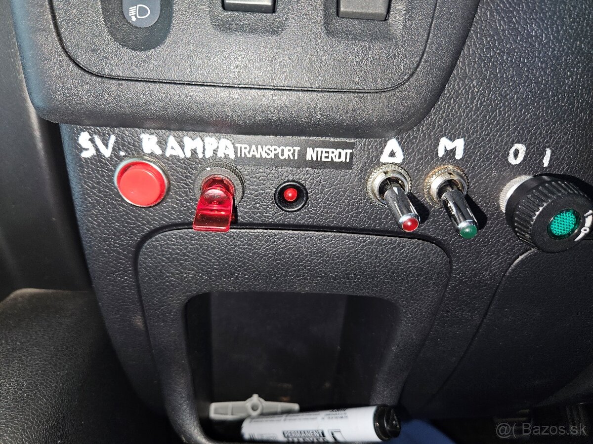 Plošina Renault Master - kôš pre 2 osoby 200kg - 10