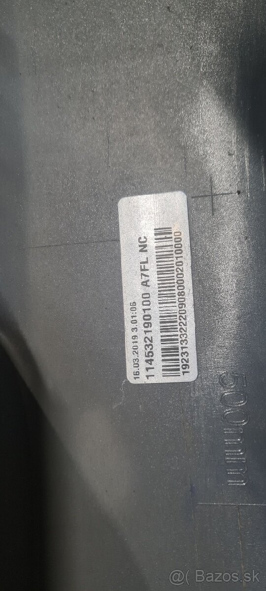 ŠKODA OCTAVIA III KOMBI LIFT 17- ZADNÝ NÁRAZNÍK
- 10