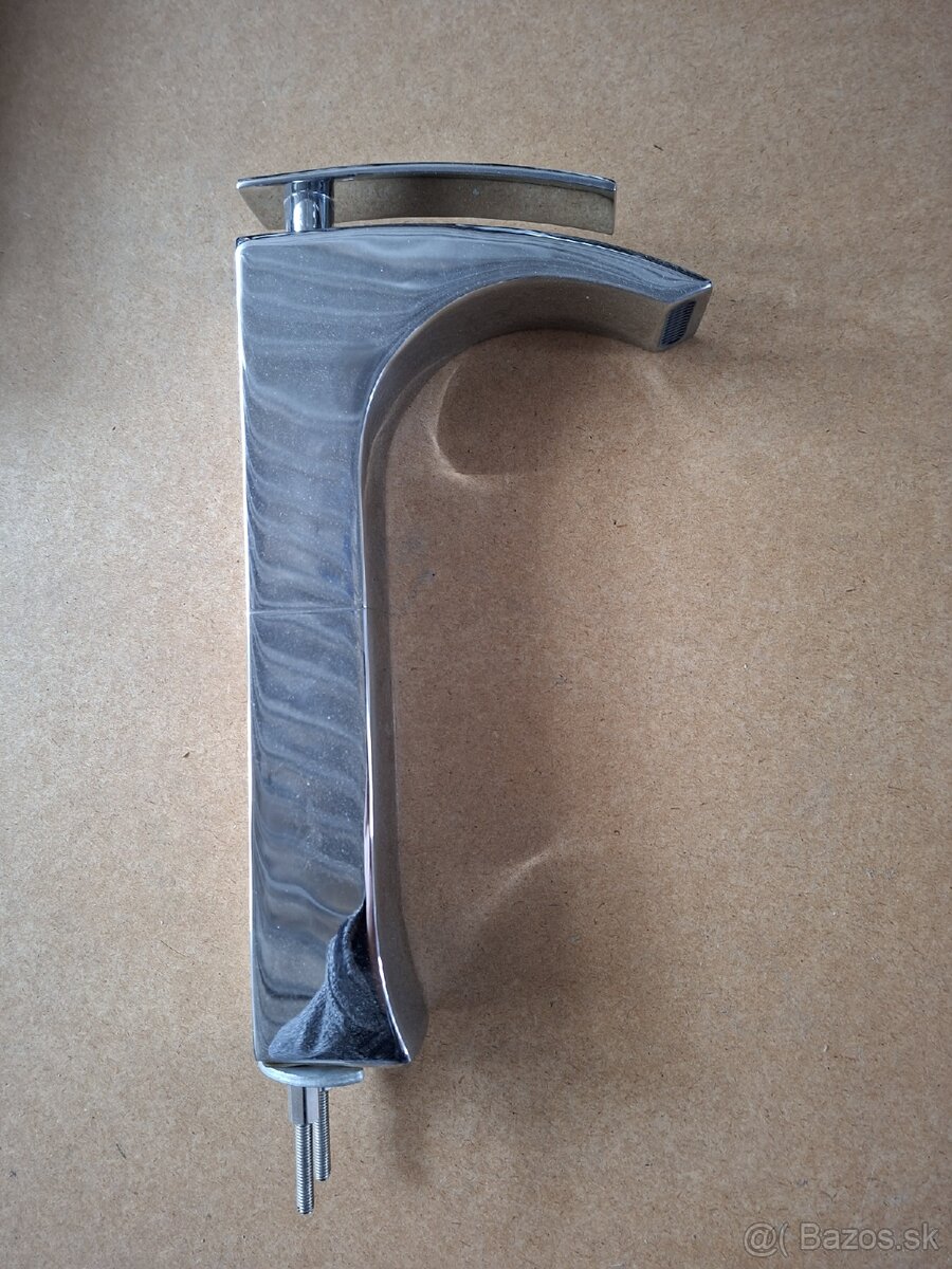 Vysoká vodovodná batéria - 10