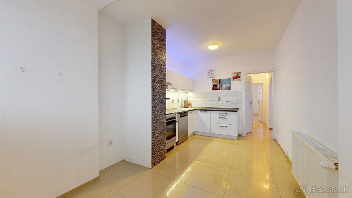 🏆 TOP MAKLÉR ponúka 3-izbový byt na Budatínskej 77 – 8. posc - 10