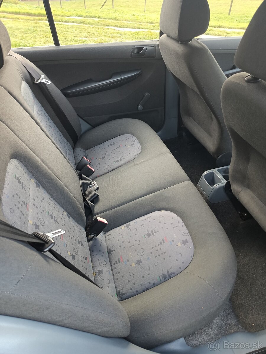 Škodu Fabia 1.2HTP benzín - 10