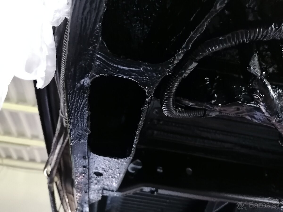 Predám VW T4 Multivan,2.5TDI,75kW - 10