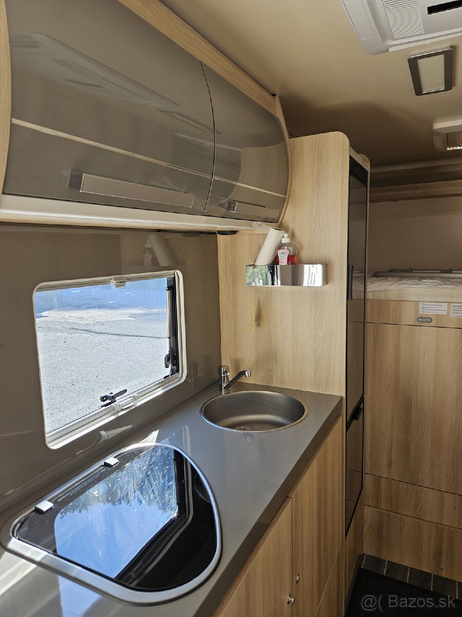 Predam autokaravan Roller Team 2025 - 10