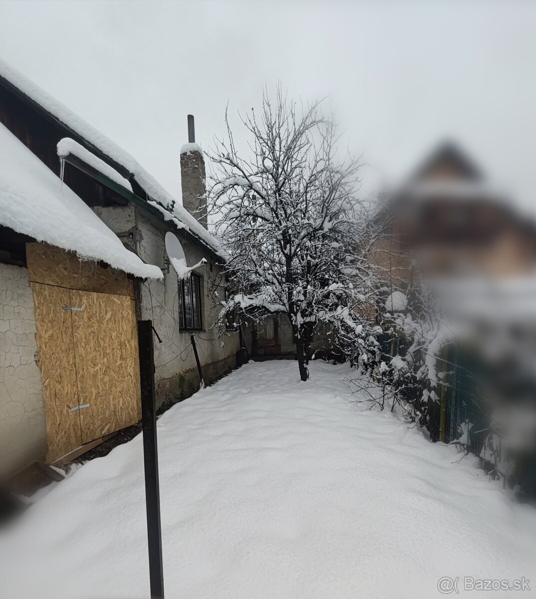 Rezervovaný.Na predaj rodinný dom v Dobšinej - 10