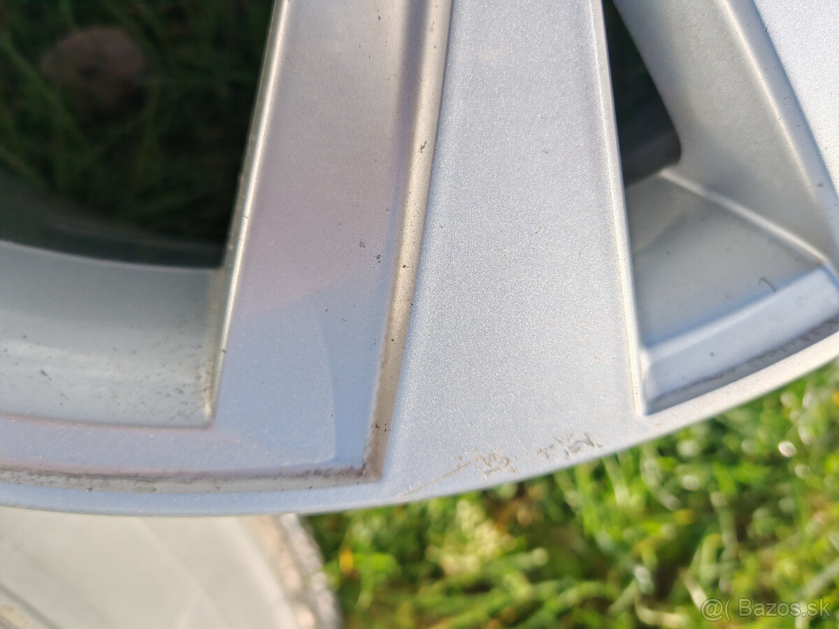 5x112 R18 7J ET45 Original Seat - 10