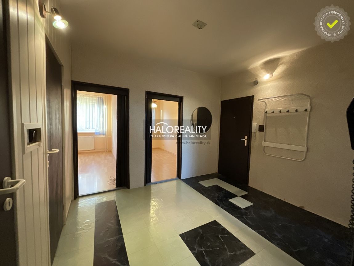 HALO reality - Predaj, trojizbový byt Banská Bystrica, Sásov - 10