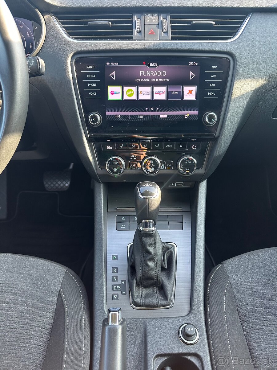 Škoda Octavia III Soleil 2.0TSI 140kw DSG 2019 Virtual - 10