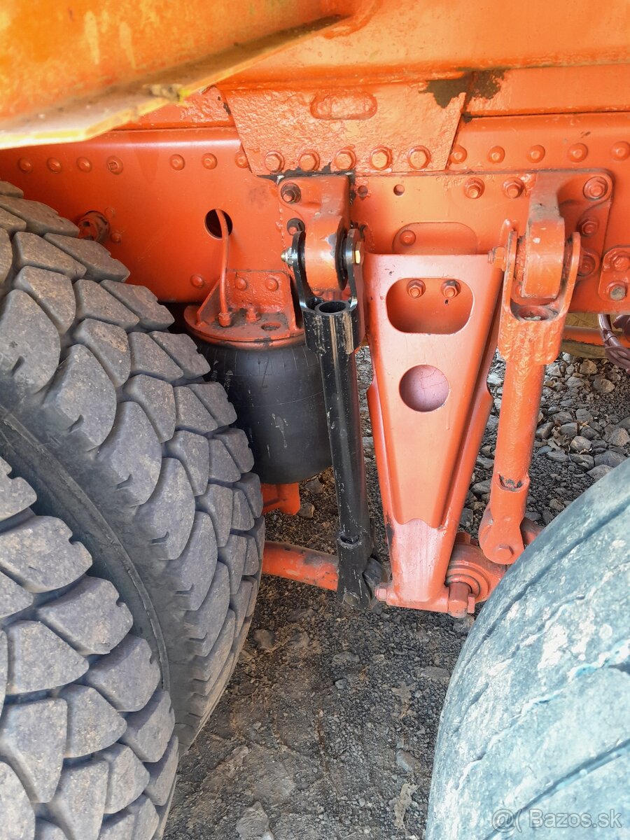 Man hakový nosič kontajnerov - 10