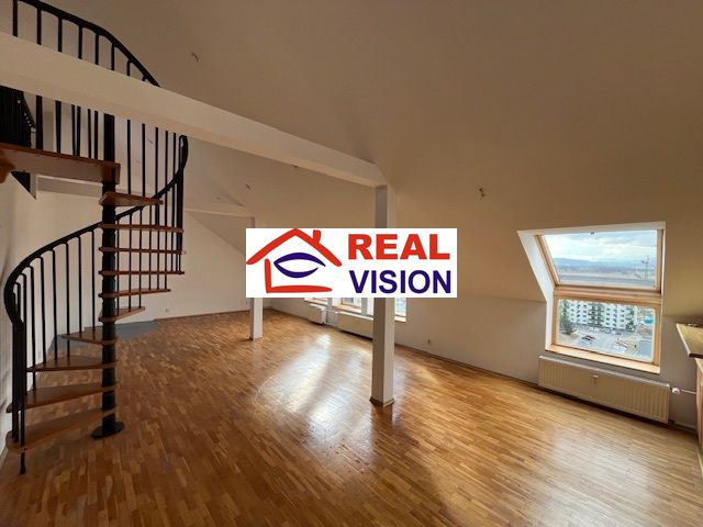 Predaj 5 izbový slnečný mezonet 179 m2, 146 m2 úžitková Popr - 10