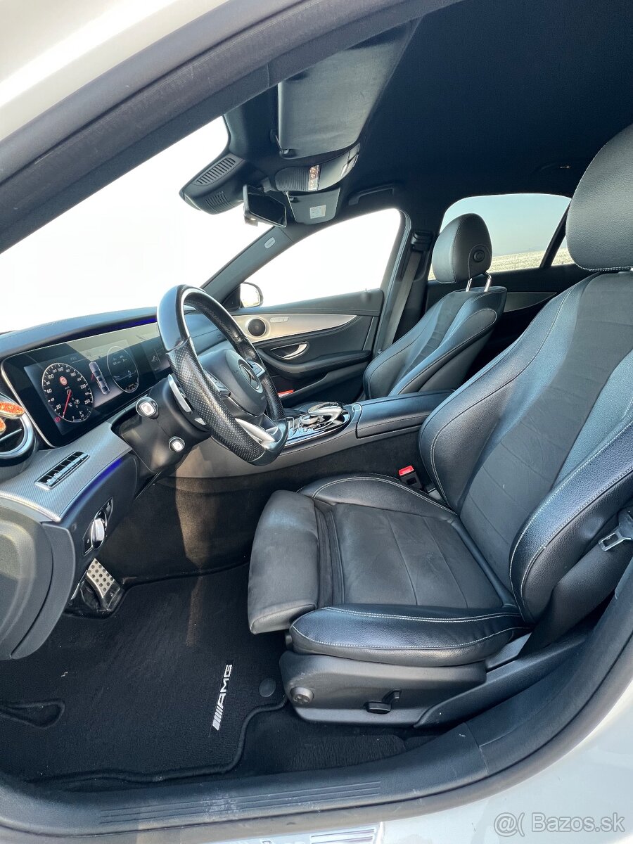 Mercedes-Benz E220d 4Matic / AMG Line /Dph - 10