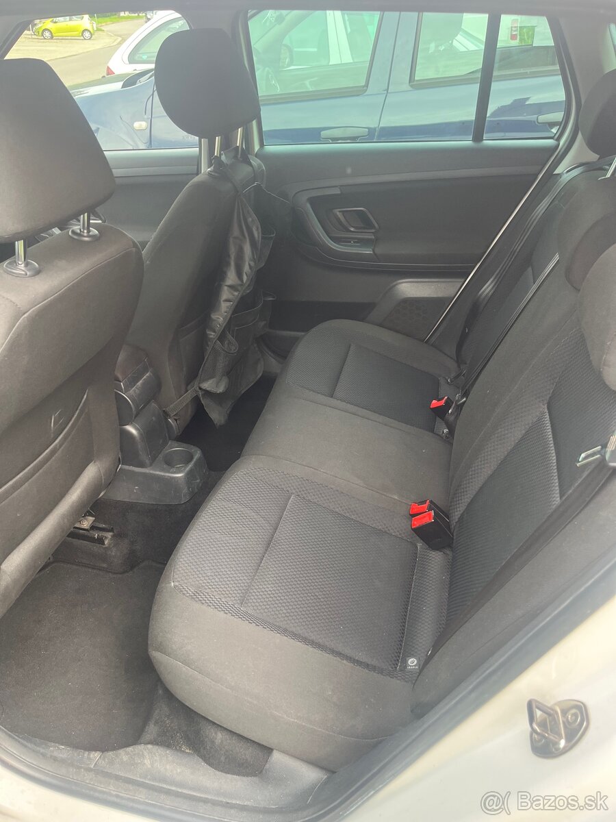 Škoda Fabia Combi 1.6 TDI 90k Elegance - 10