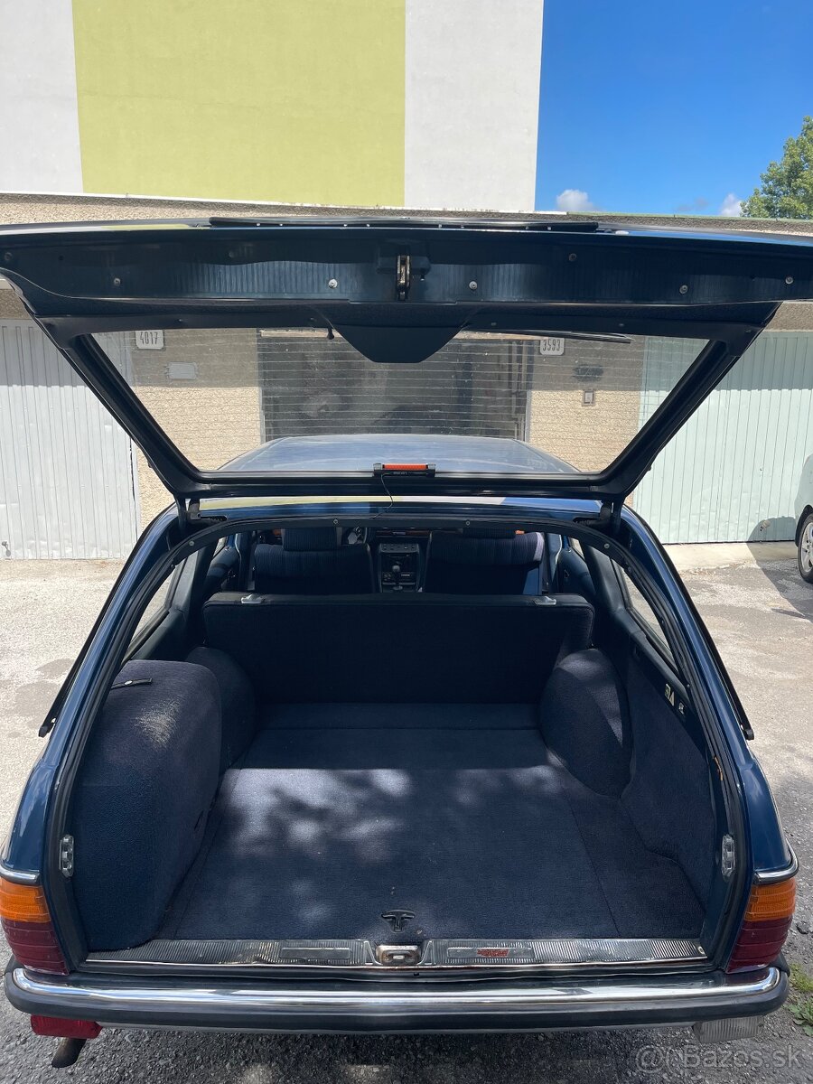 Mercedes w123 300TD combi - 10