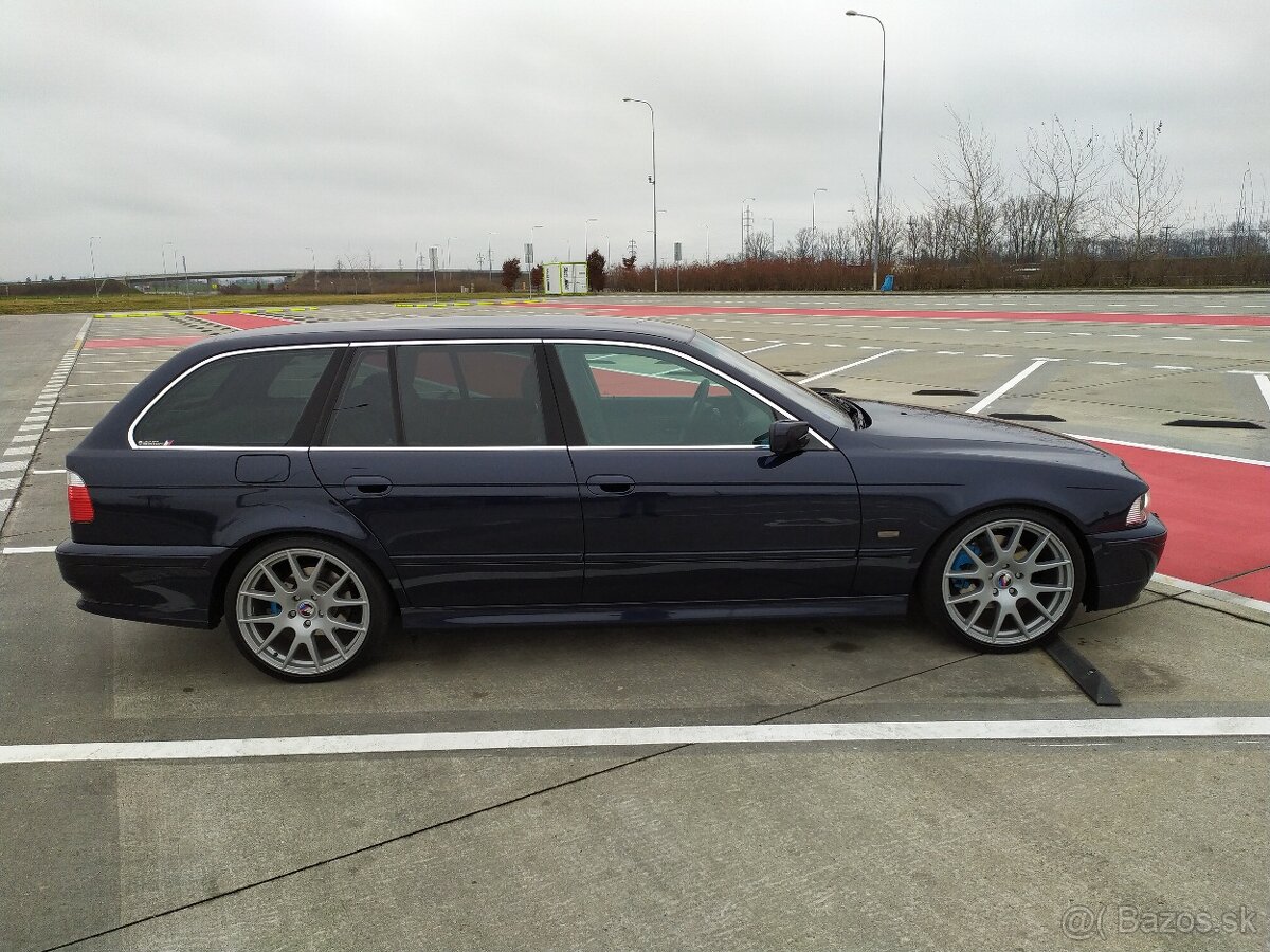 BMW E39 530i touring manuál - 10