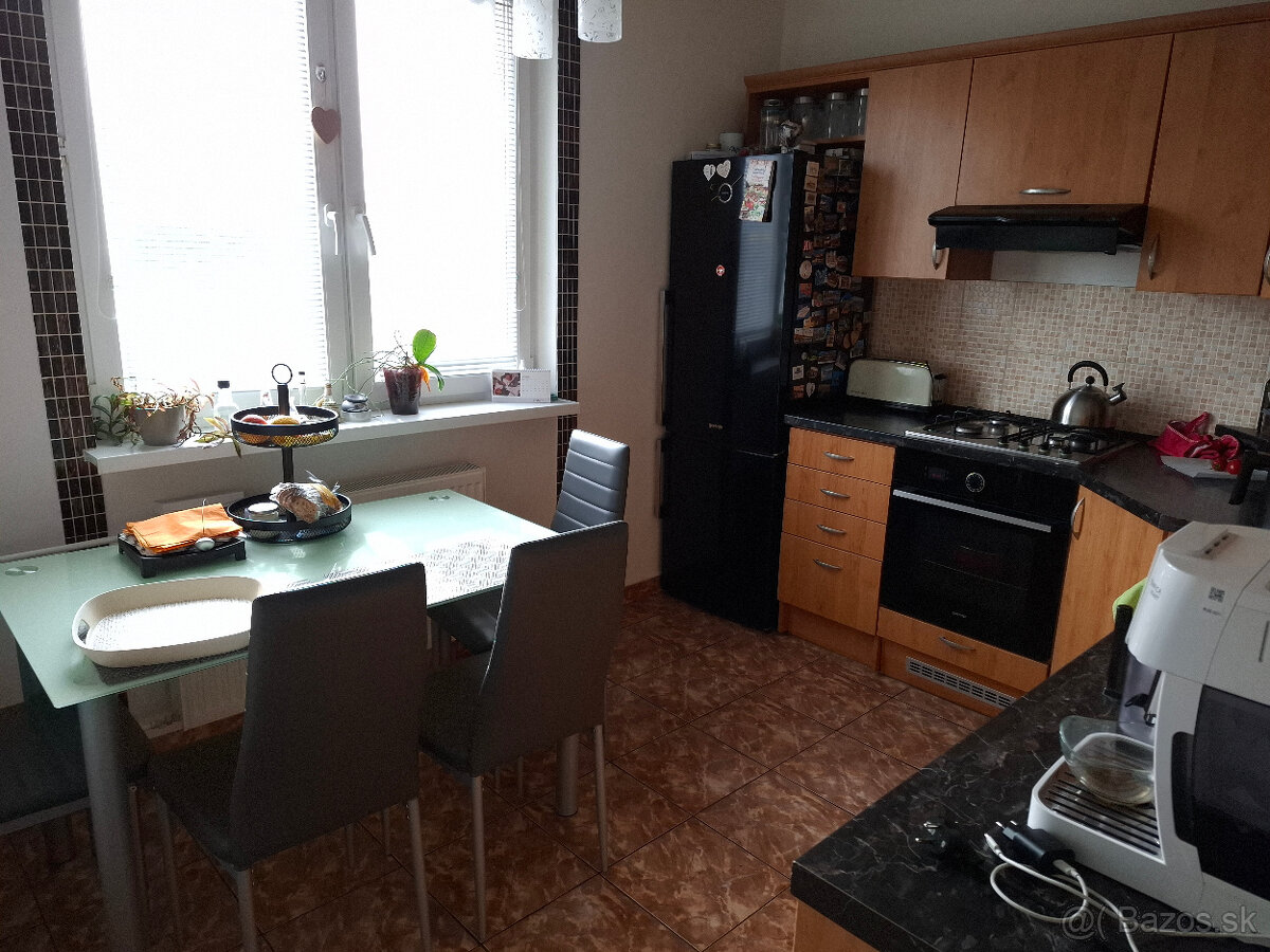 PREDAJ komplet prerobený 4 izbový byt Trenčín, Halalovka. - 10