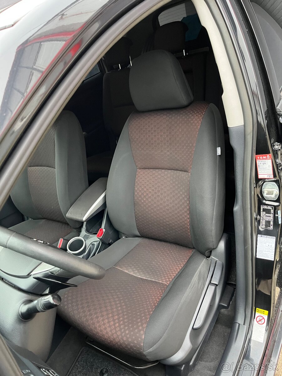 Toyota Verso 2.2 D-CAT = 7 Miest, Automat, Navi, Panoráma = - 10