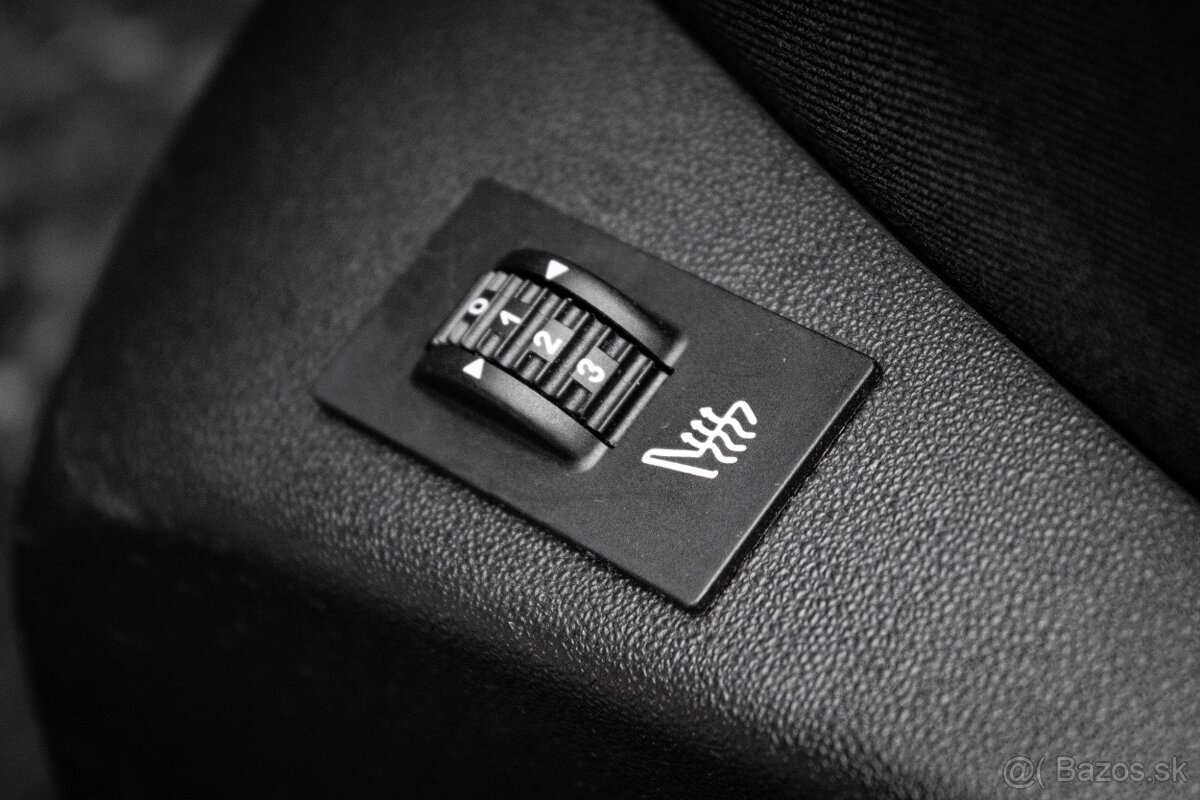 Peugeot 208 1.2 PureTech Style - 10