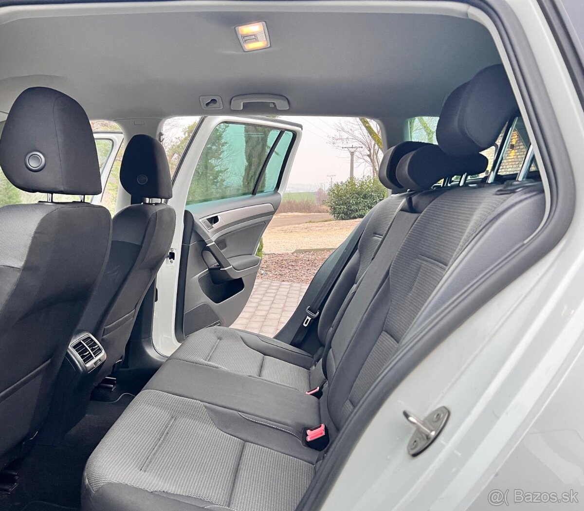 Volkswagen Golf 7 2.0TDI Business - 10