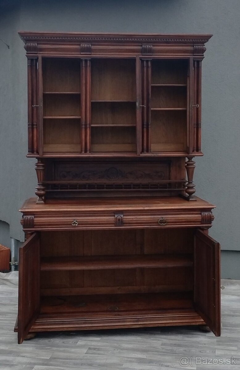 Príborník starožitný – 233 x 156 x 60 cm. - 10