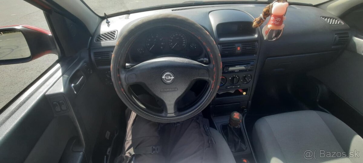 Opel astra 1.4 g hatchback 12/2008 - 10
