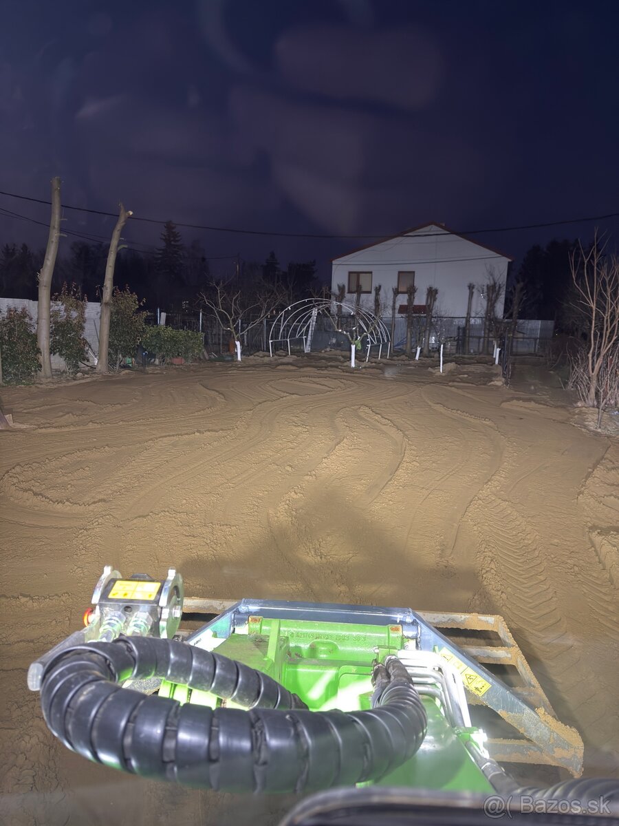 Čistenie pozemkov,mulčovanie, pomocné stavebné práce - AVANT - 10