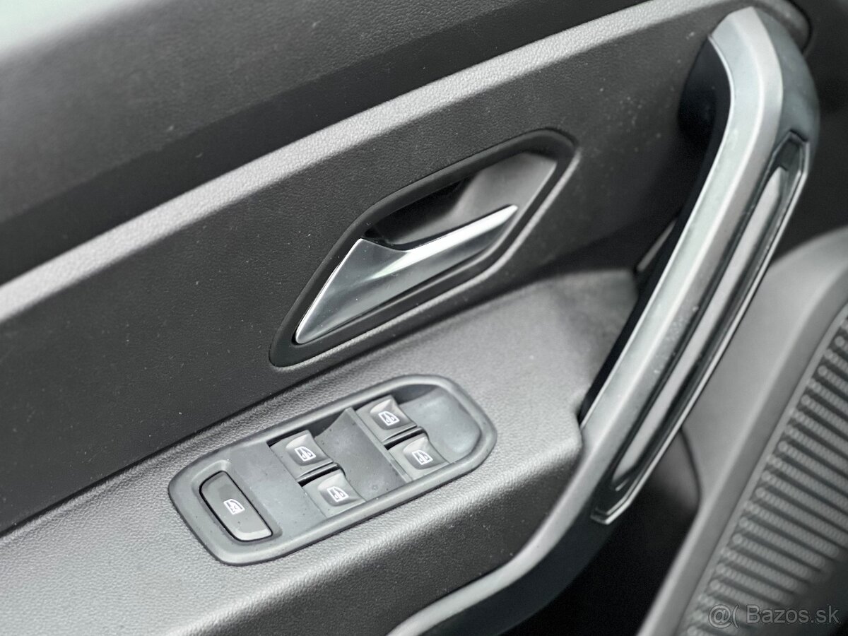 Dacia Duster 1.6 benzín - 10