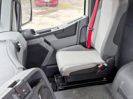 RENAULT C 380, 6x4 sklápač - 10
