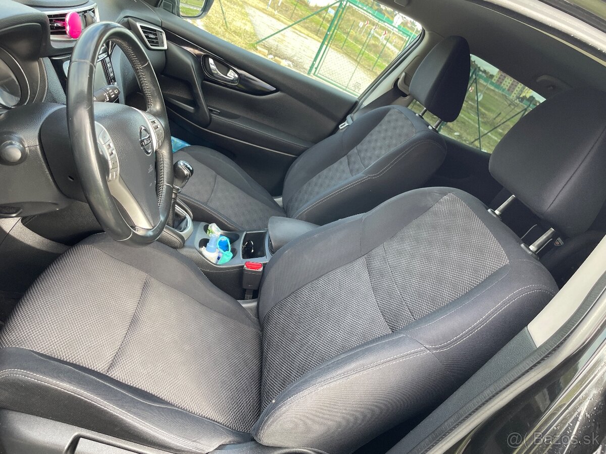 Nissan Qashqai 1.5 dCi 81kw Tekna 2015 6r.manuál - 10