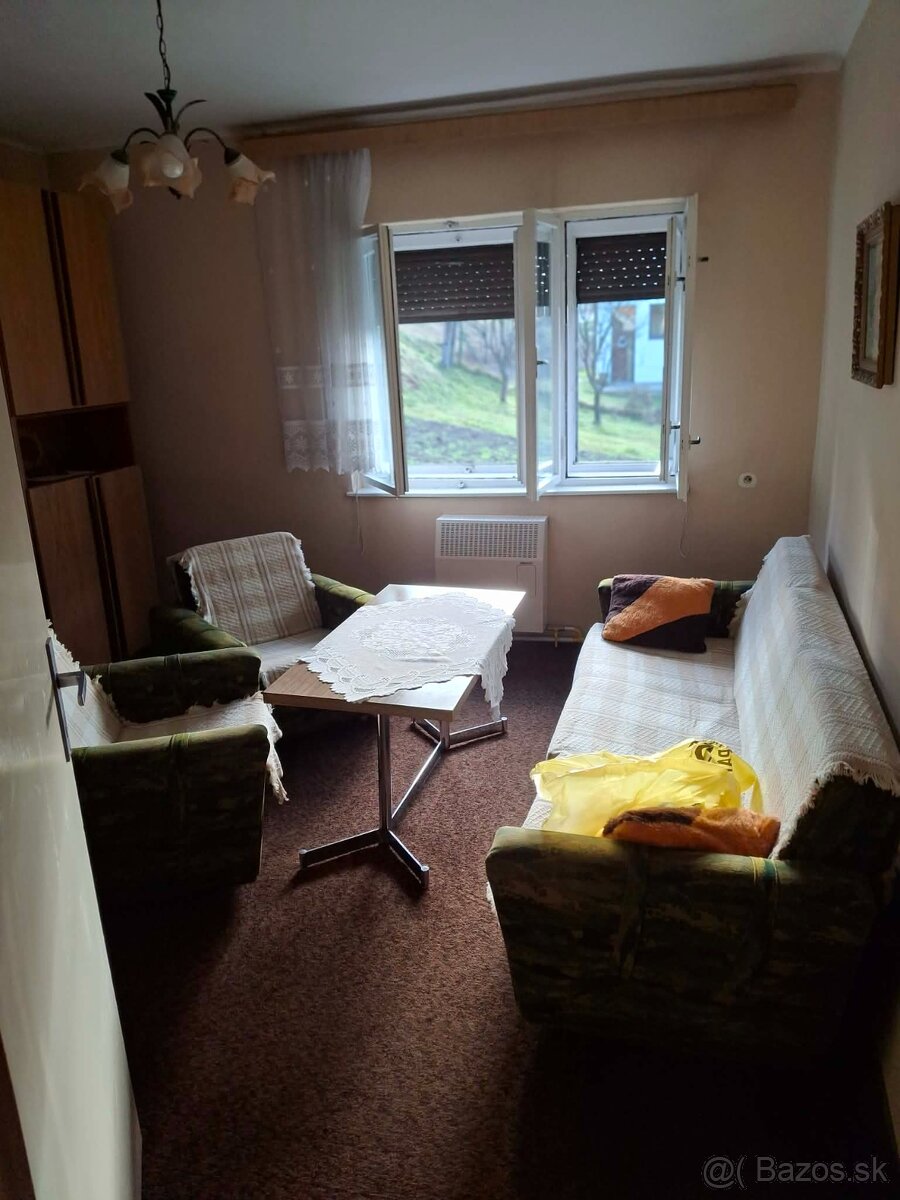 predám R.D. v obci Čierne pri Čadci - 10