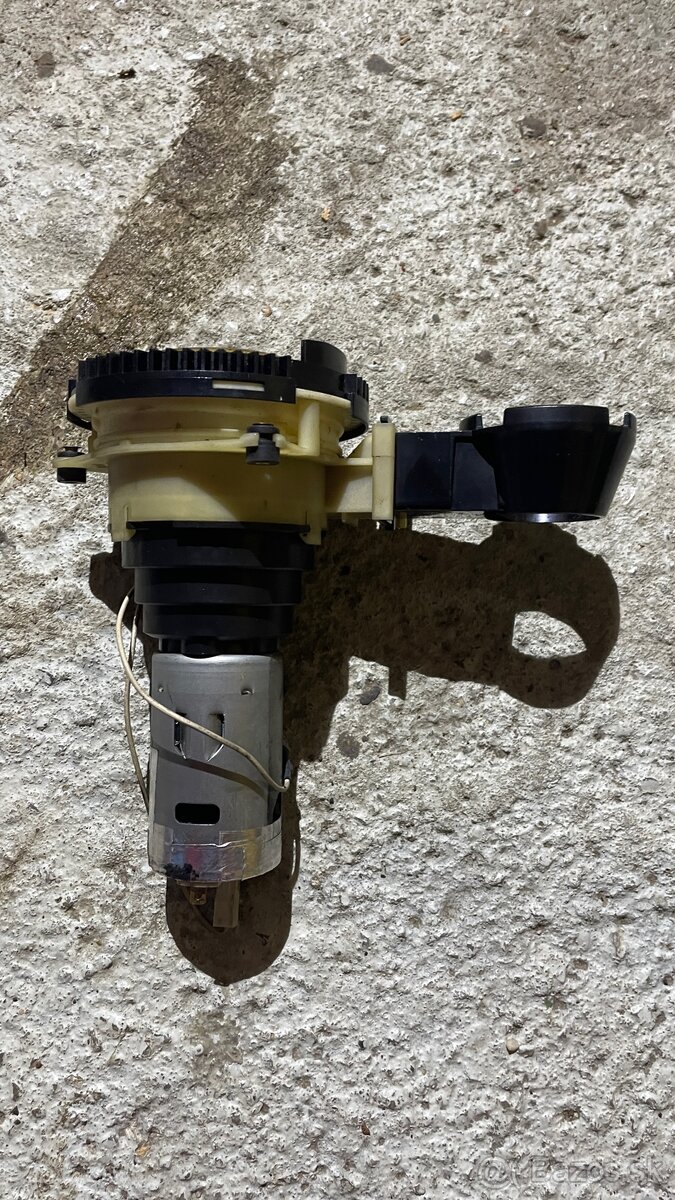 Rozpredam kavovar Siemens TK68E571/04 - 10