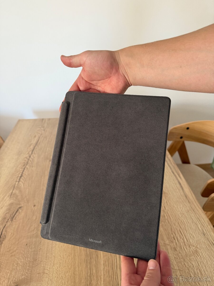 Microsoft Surface - 10