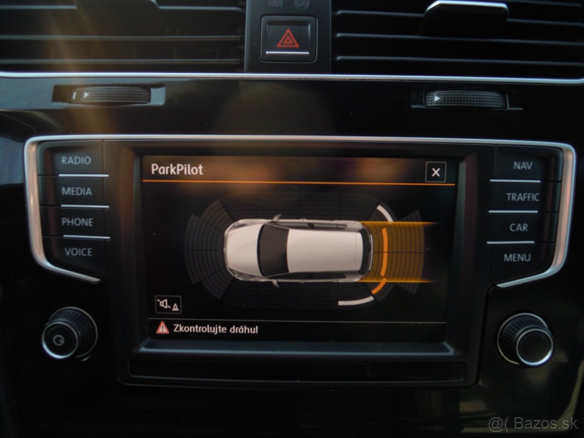 Volkswagen Golf, 1.4TSi R-LINE - SERVIS - 10