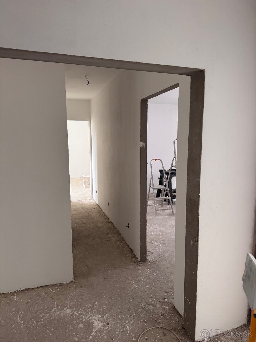 Predaj 4 izbový byt Sídlisko 1. Mája 88m2 s balkónom - 10