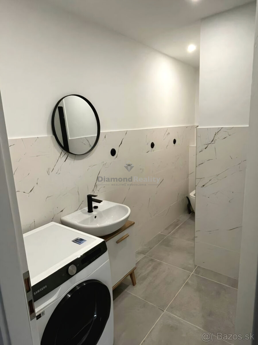 NA PREDAJ KOMPLETNE ZREKONŠTRUOVANÝ BYT | ZIMNÁ ULICA | 40m² - 10