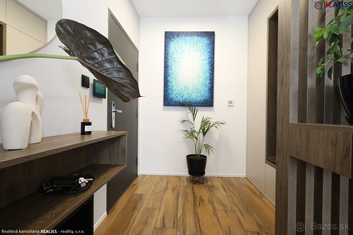 Luxusný, kompletne zariadený 2-izbový byt v novostavbe – tic - 10