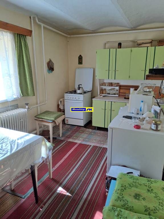 Chalupa rodinný dom v krásnom prostredí obce Turček - 10