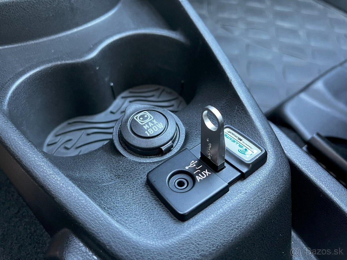 Lancia Ypsilon vybava GOLD 1.2i - NOVA STK - 10