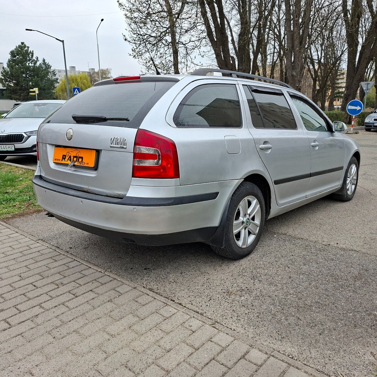 Škoda Octavia Combi 1.9 TDI Elegance 77 KW diesel - 10