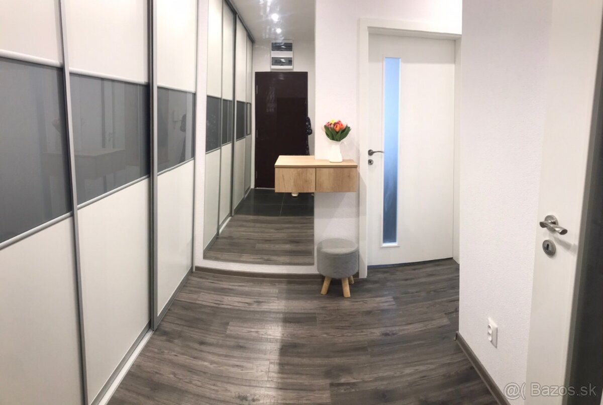 Prenájom 2-izbového bytu - 10