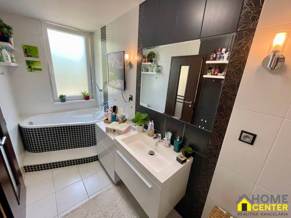 Predaj 3 izbový byt, Gazdovská, Gazdovská, Komárno - 10