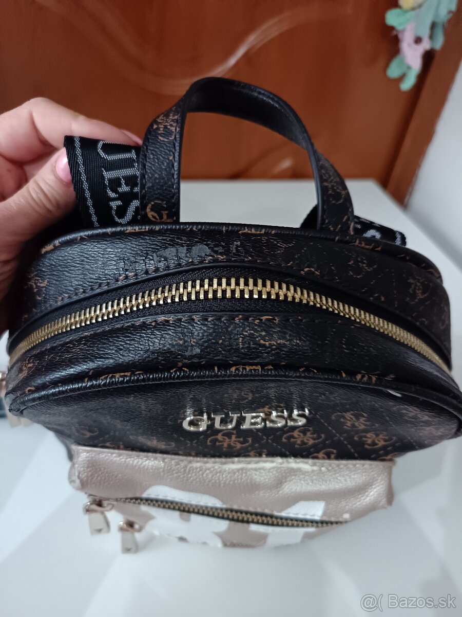 Guess batoh - 10