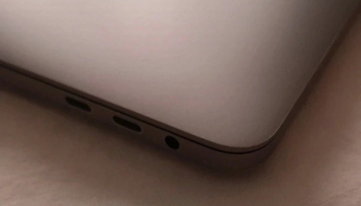 Macbook Pro Retina 15 2018 i7 Cena 470€ - 10