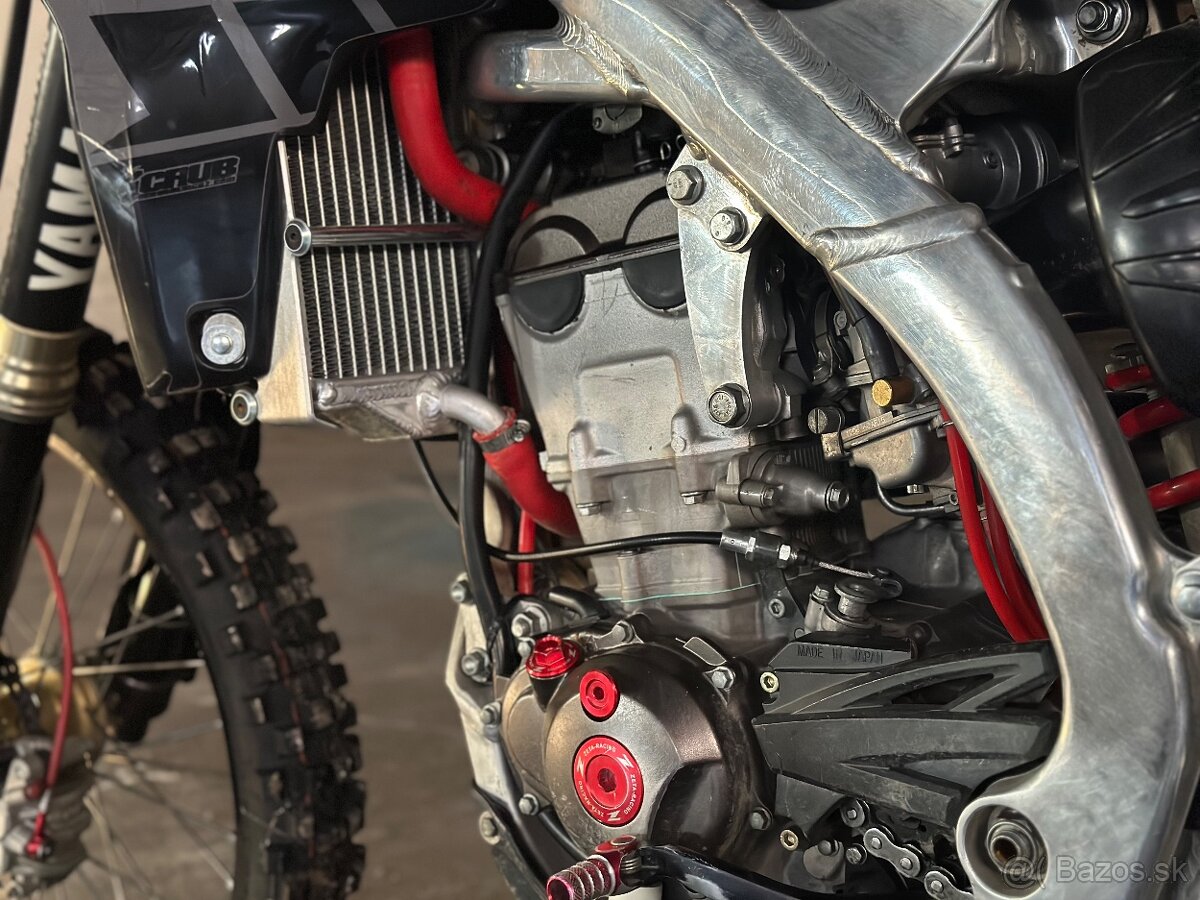 YAMAHA YZ250F - 10