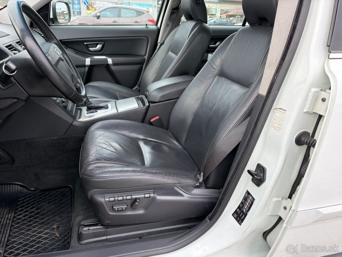 Volvo XC90 D5 AWD ČR 7 MÍST - 10