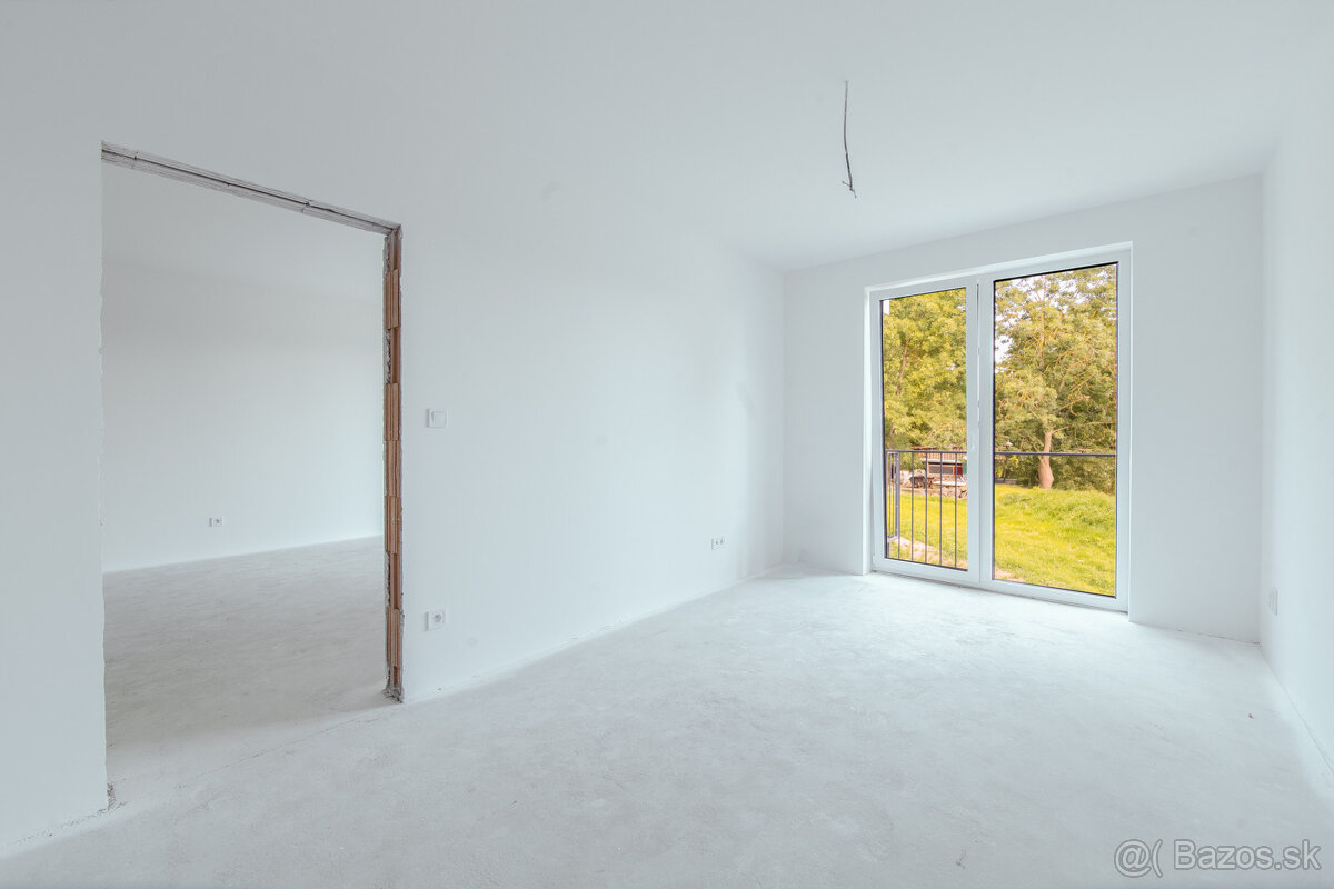 Na predaj výnimočný 3-izbový byt v rodinnom dome vo Veľkom O - 10