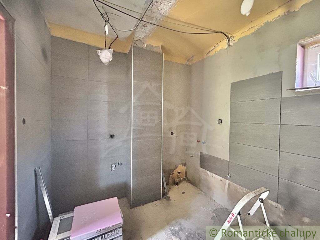 Dom v rekonštrukcii v obci Gemerská Panica - 10