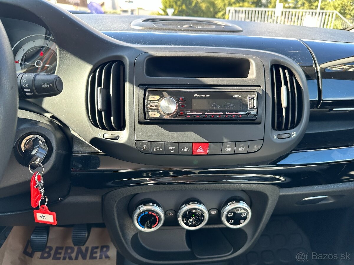 Fiat 500L 1.4i 70kW NAJETO JEN 80TIS.KM PLATNÁ STK - 10