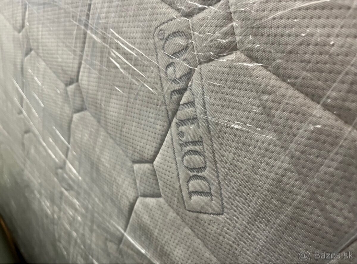 Posteľ Matrachello + zástena + matrace - 10