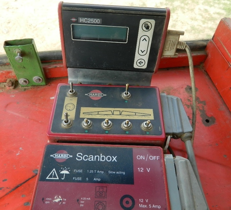 Tažený postřikovač HARDI TZY 1500 1600 12 15 - 10