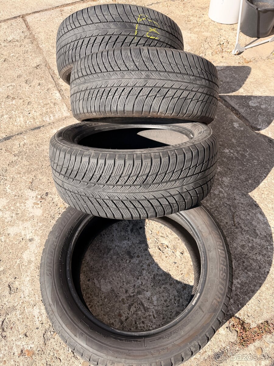Zimne gumy bridgestone r19 - 10