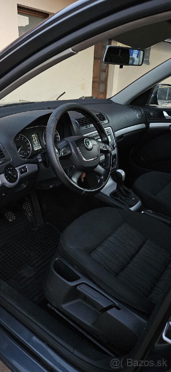 Škoda Octavia Combi 4X4 - 10